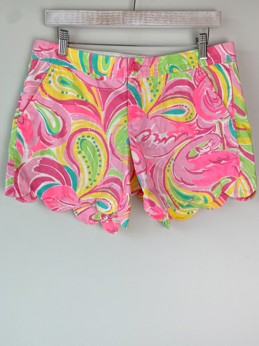 Lilly Pulitzer Womens Buttercup Shorts 6 Pink All Nighter Flamingo Paisley